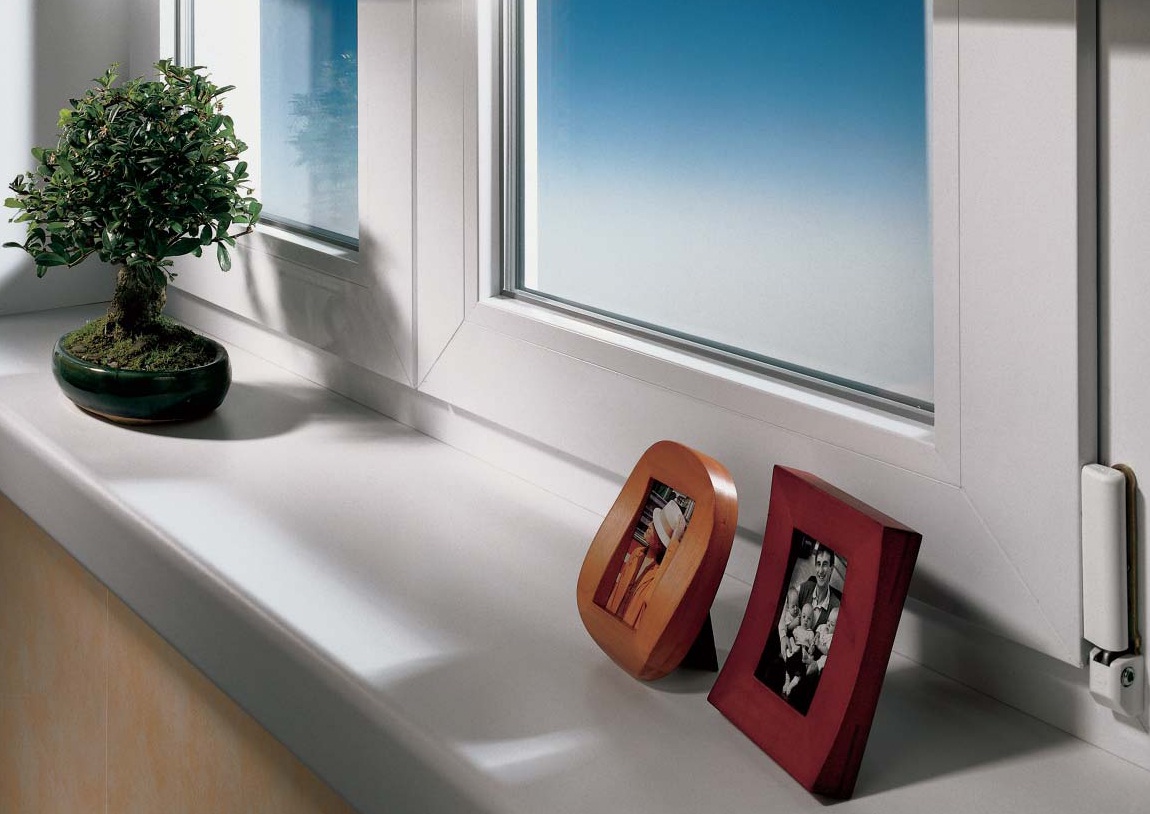 Kunststofffensterbänke Renolit  Innenfensterbänke und Außenfensterbänke  ONLINE